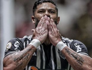 Hulk chega ao 400º gol, Atlético-MG derrota Goiás e segue na cola do G-4